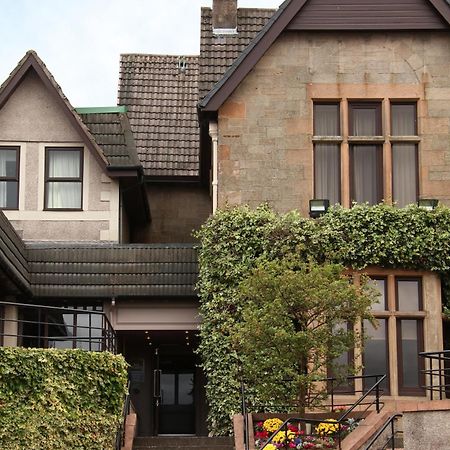 Best Western Garfield House Hotel Chryston Bagian luar foto