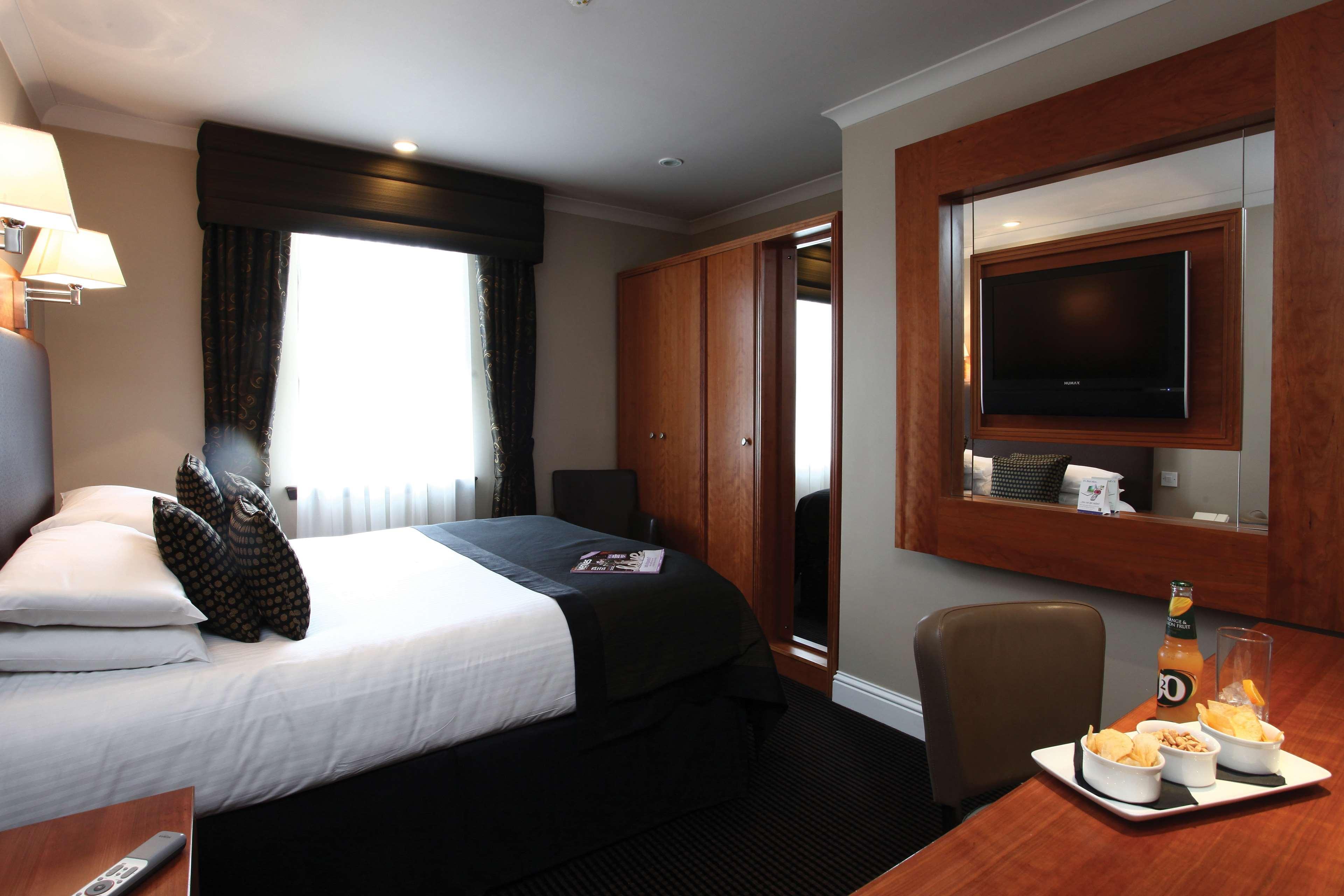 Best Western Garfield House Hotel Chryston Bagian luar foto