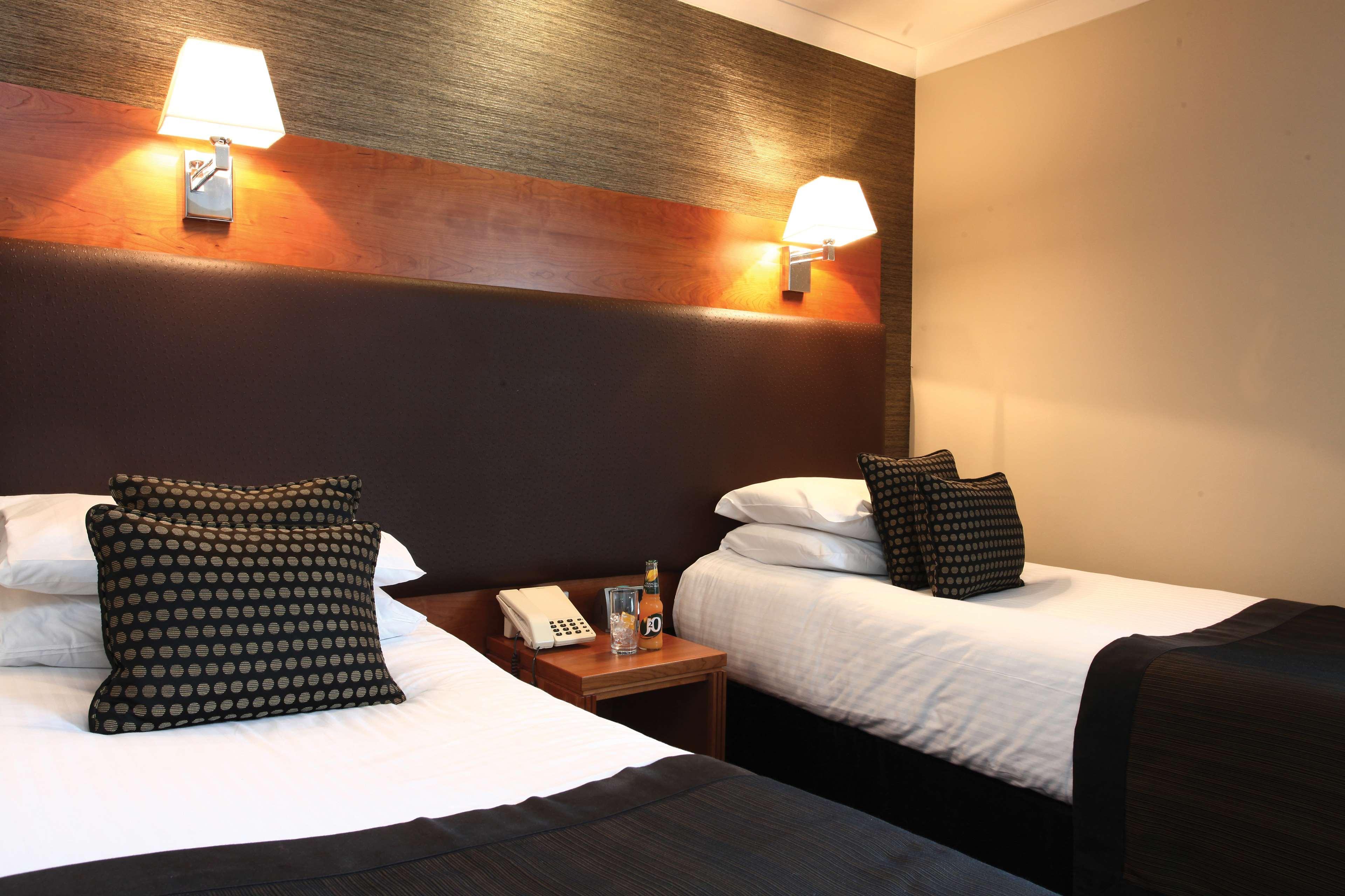 Best Western Garfield House Hotel Chryston Ruang foto